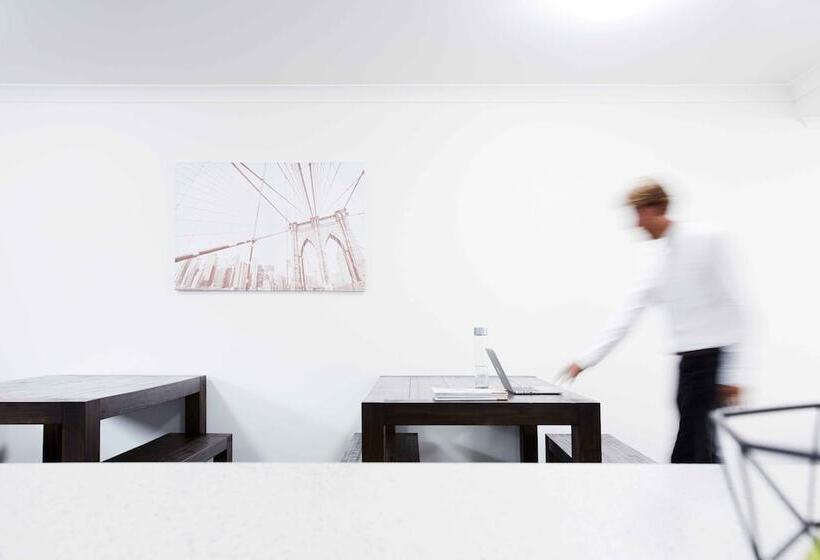 مُتل Aspire Newcastle