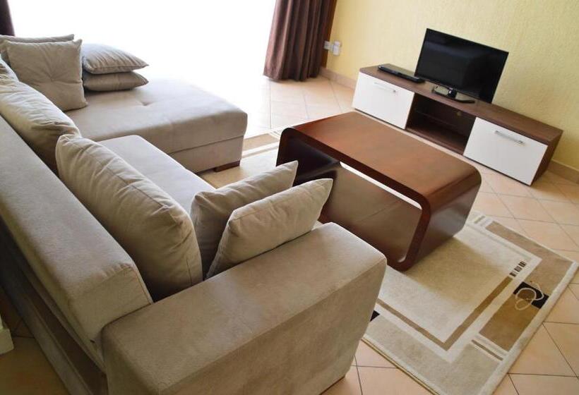 Norfolk Towers Serviced Apartment  Nairobi, City Centre Cbd