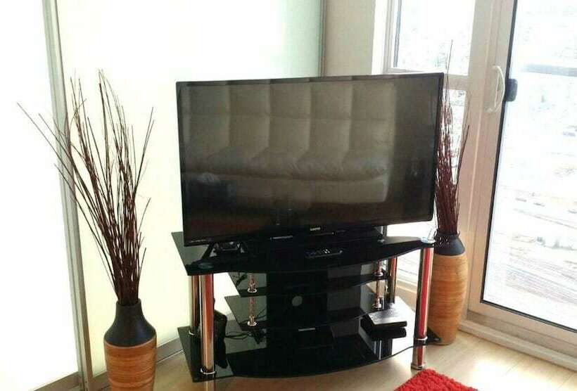 Pelicanstay In Toronto Entertainment District