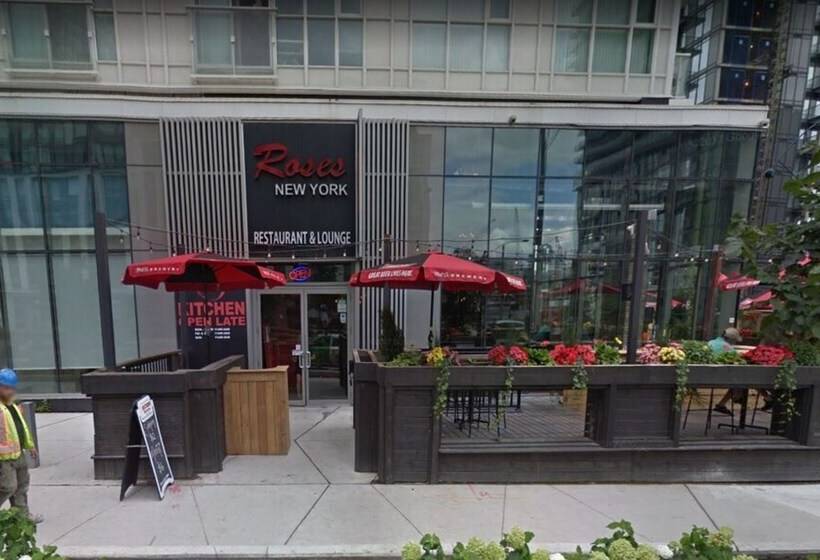 Pelicanstay In Toronto Entertainment District