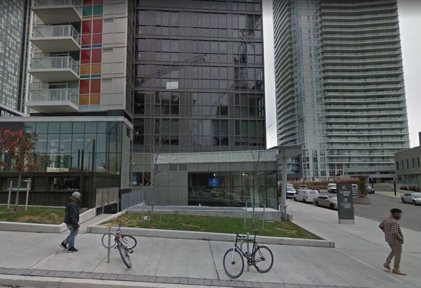 Pelicanstay In Toronto Entertainment District