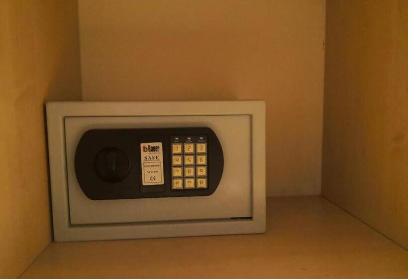 膳宿费 17 On 13th