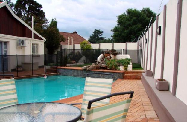 膳宿费 17 On 13th