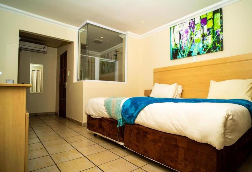 膳宿费 17 On 13th