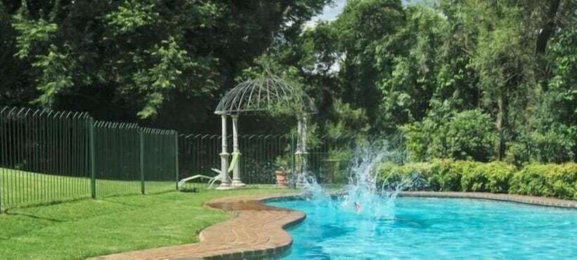 Пансион Acacia House