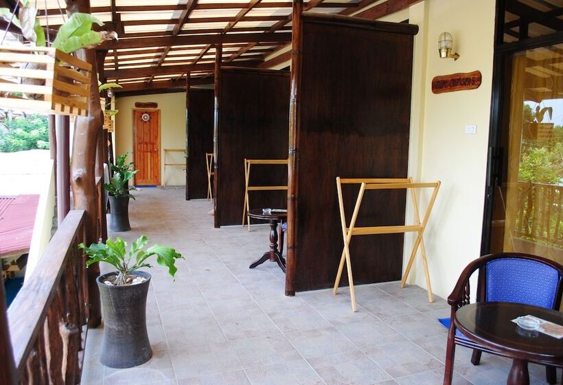 پانسیون Captains Lodge And Bar