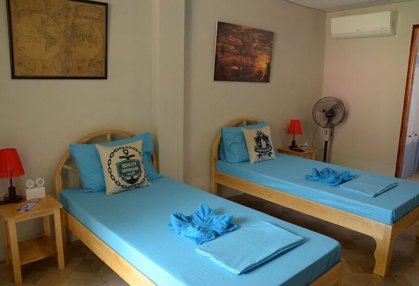 پانسیون Captains Lodge And Bar