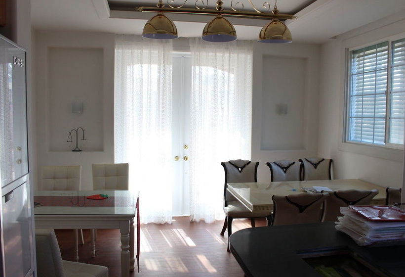 پانسیون Harumi