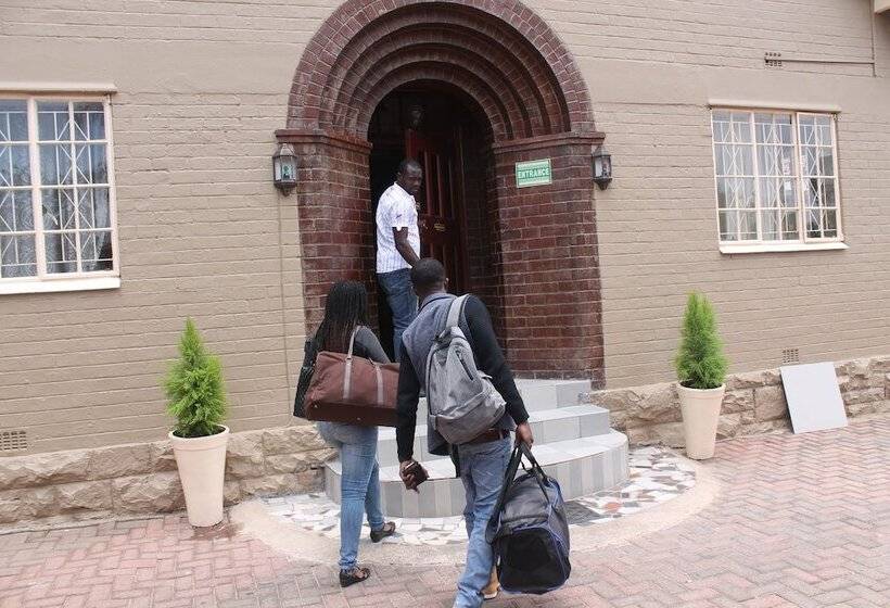 Пансион Miraton Guest Lodge