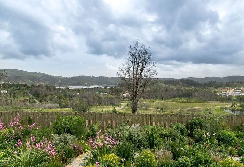 پانسیون Narnia Guest House