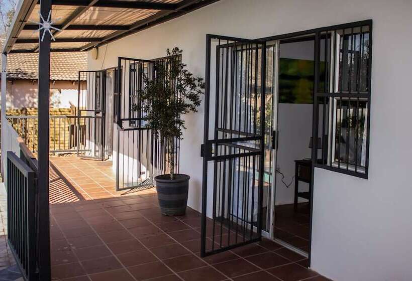 ペンション Oppi Hoek Guest House