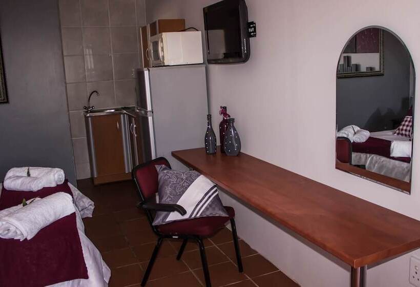 ペンション Oppi Hoek Guest House