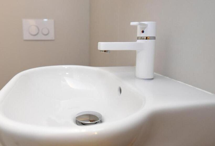 پانسیون Pylon Rooms