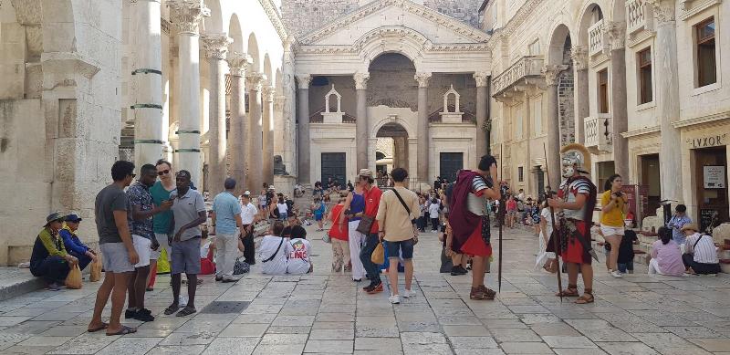 پانسیون Pylon Rooms