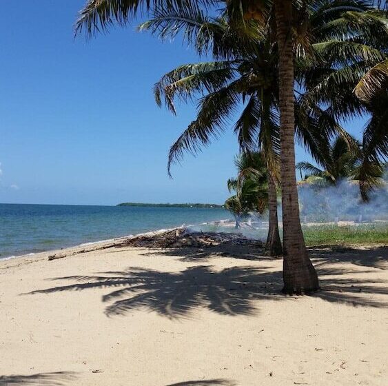 פנסיון Sugar Patch Inn