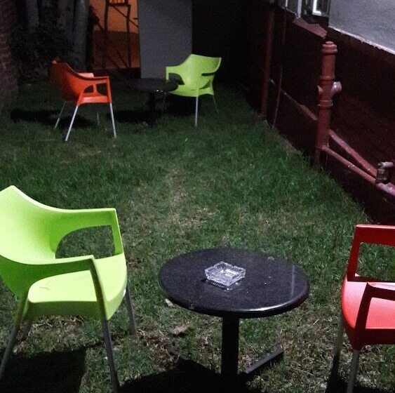 פנסיון Valley Guest House