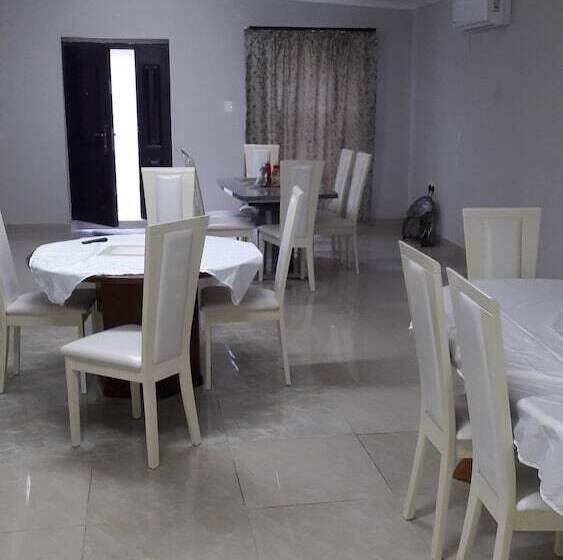 פנסיון Valley Guest House