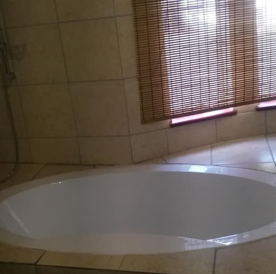 פנסיון Valley Guest House