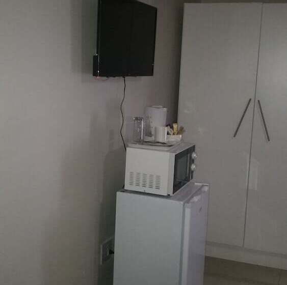 פנסיון Valley Guest House