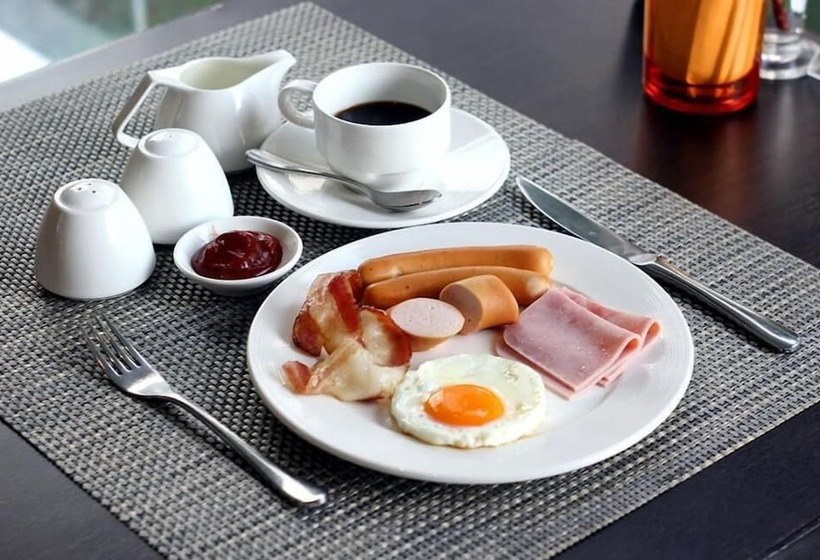 The Seashore Kamala Service Apartment