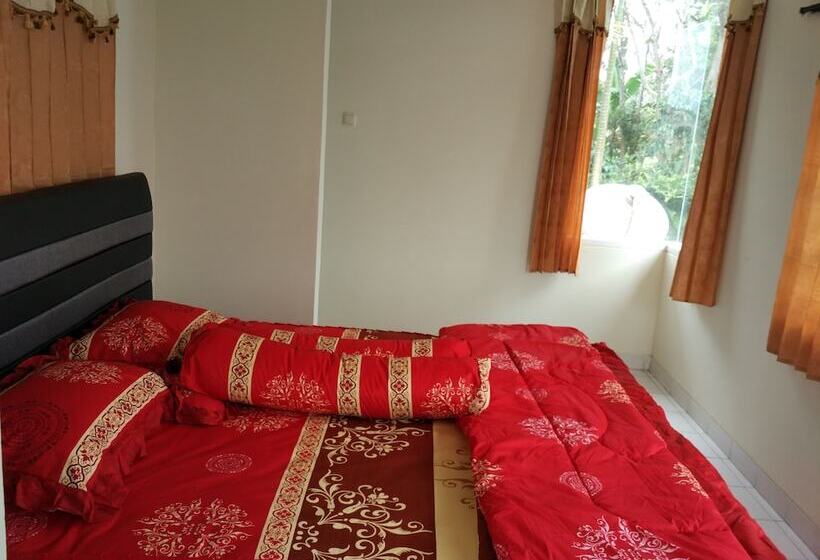 Villa Tamie Bumi Ciherang