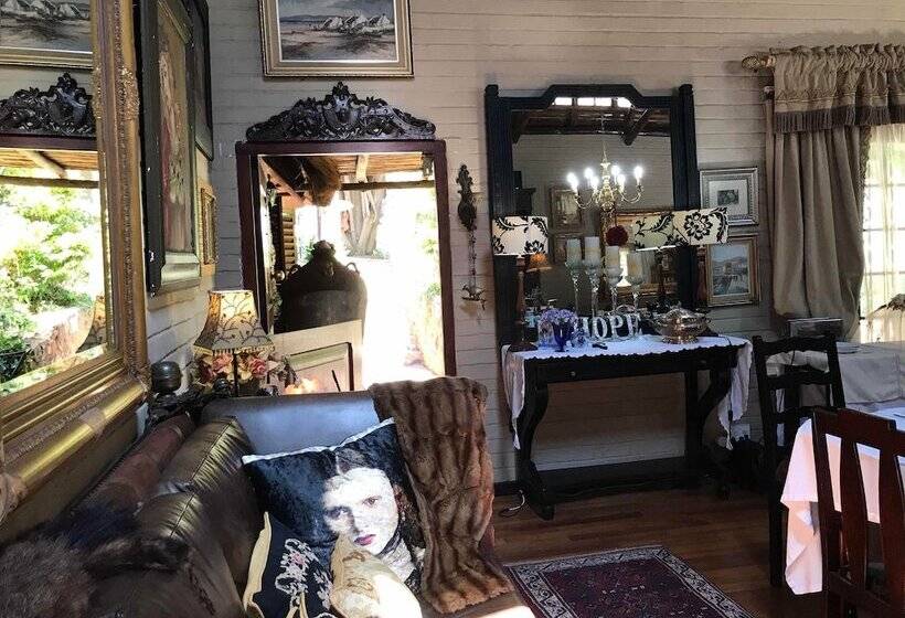 Waterhouse Guest Lodge In Waterkloof