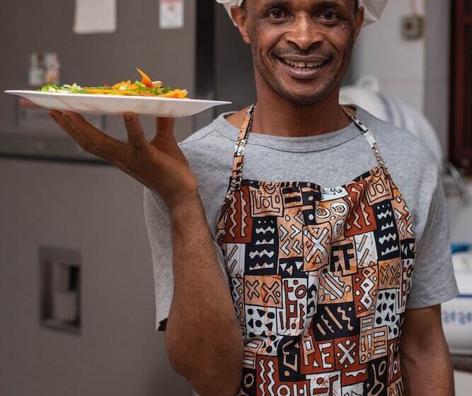 White House Of Tanzania   Hostel