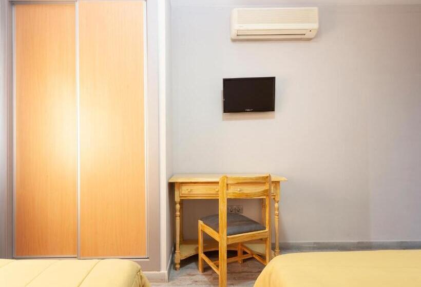 호텔 Olympia Ronda Hostel