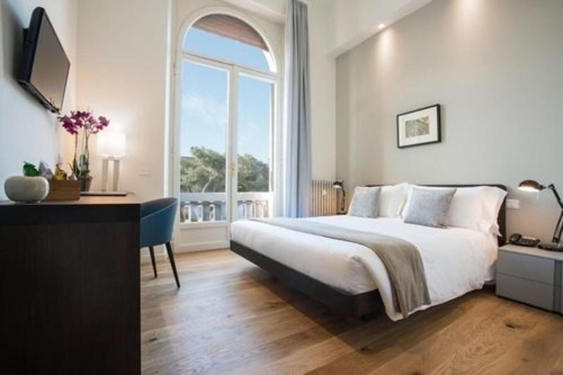 تختخواب و صبحانه 7florence