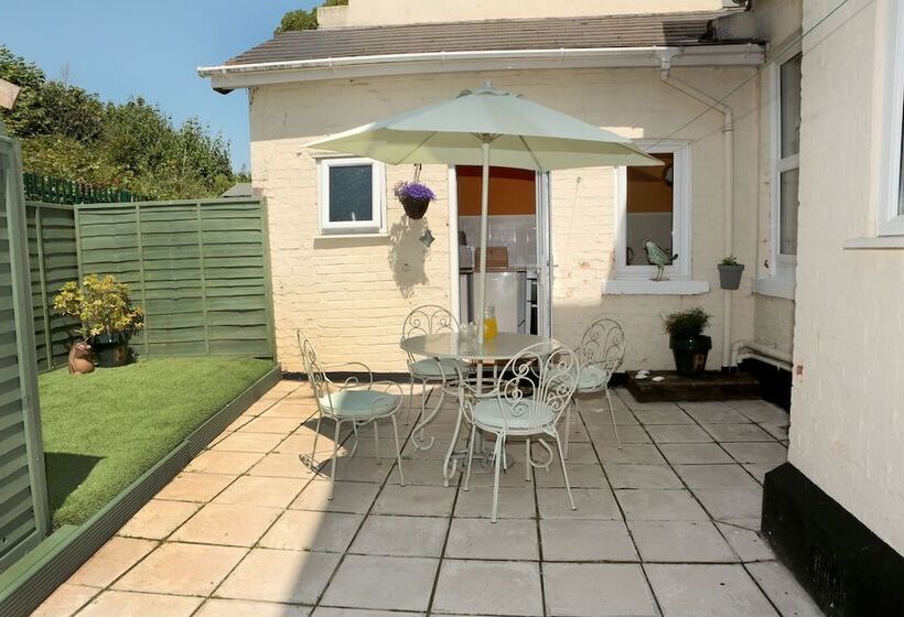 Abbey View Holiday Flats