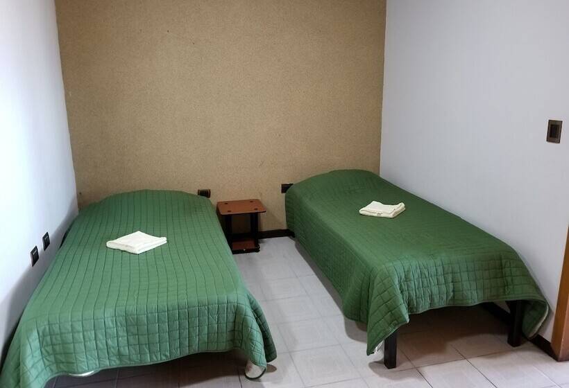 ユースホステル Monte Campana Escazu