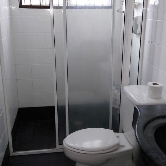 הוסטל Qube Beach Resort