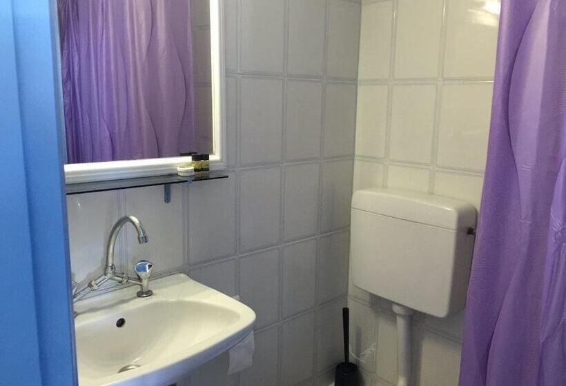 Alexandros Apartments