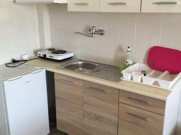 Alexandros Apartments