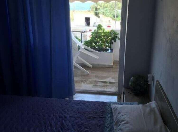 Alexandros Apartments