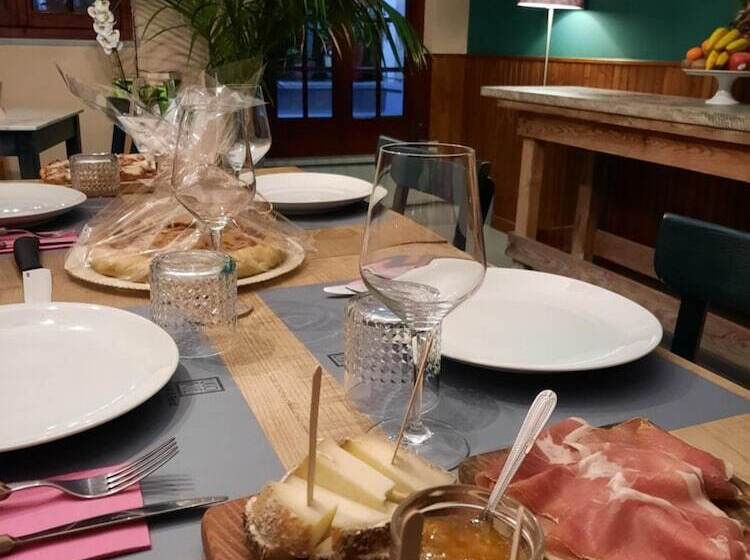 Art Hotel Pietrasanta