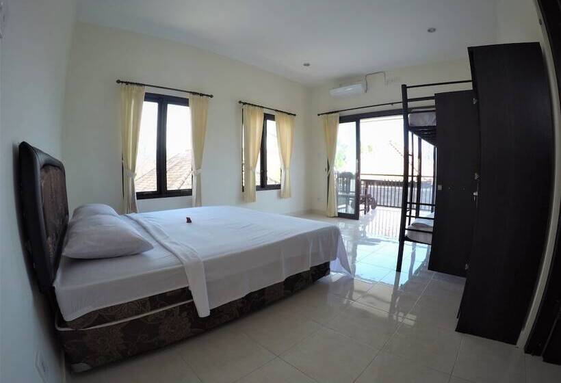 Bali Fab Dive Center   Hostel