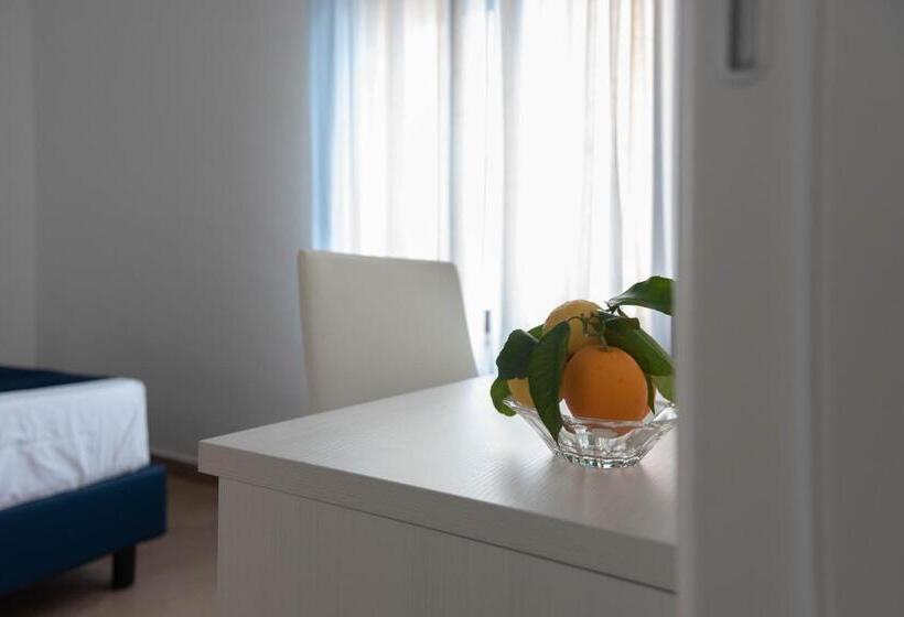 مبيت وإفطار Sirentum Rooms