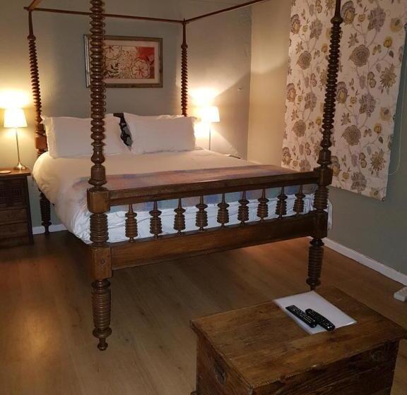 تختخواب و صبحانه Newington Place