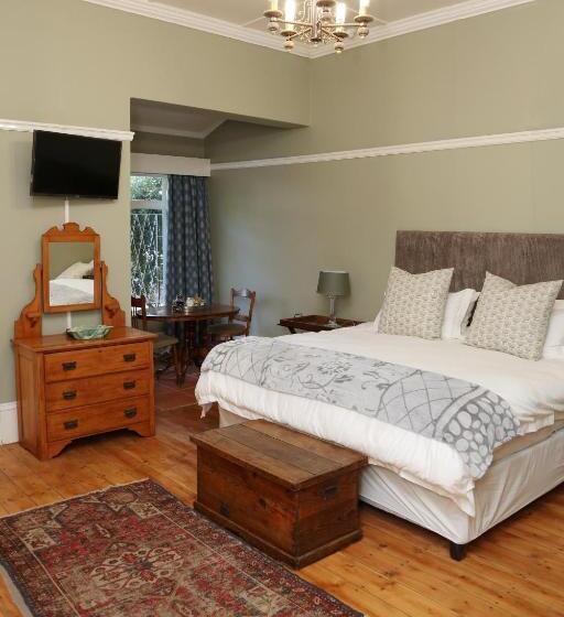 تختخواب و صبحانه Newington Place