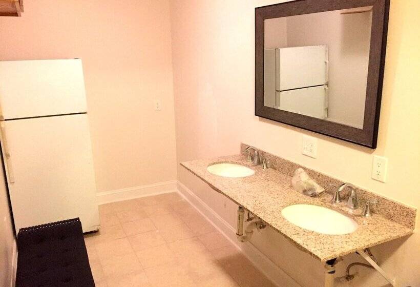 Dc International Hostel 2