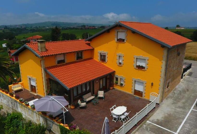 فندق فئة نجمة واحدة Posada Las Tres Mentiras De Santillana Del Mar