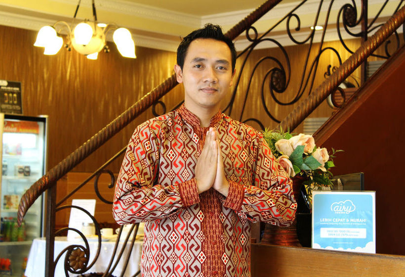 فندق Airy Alun Alun Mastrip 56 Blitar