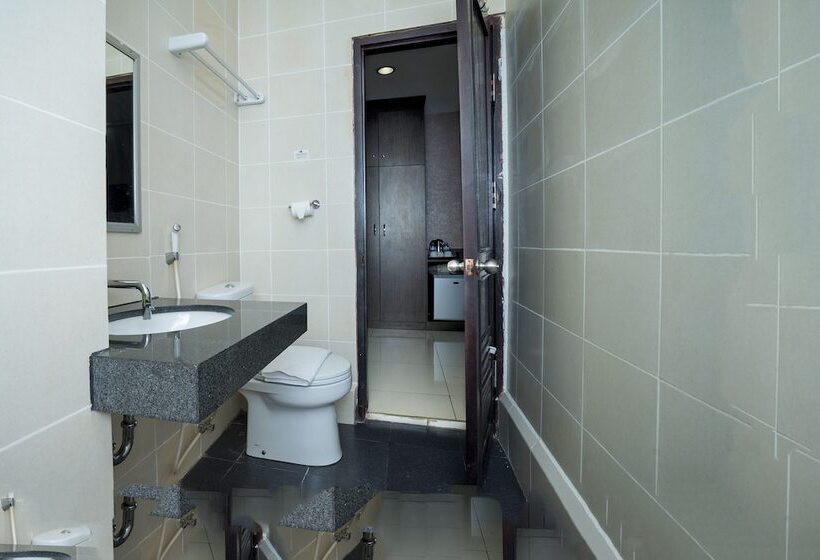 בית מלון כפרי Grand Kartika