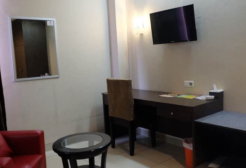 בית מלון כפרי Grand Kartika