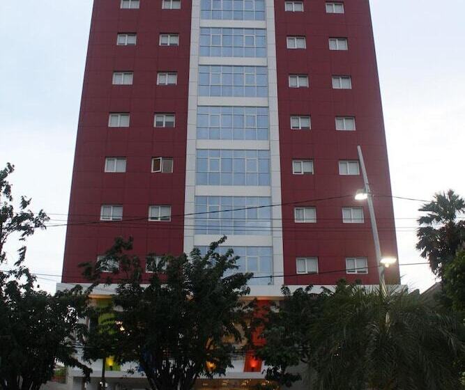 Amaris Hotel Margorejo Surabaya