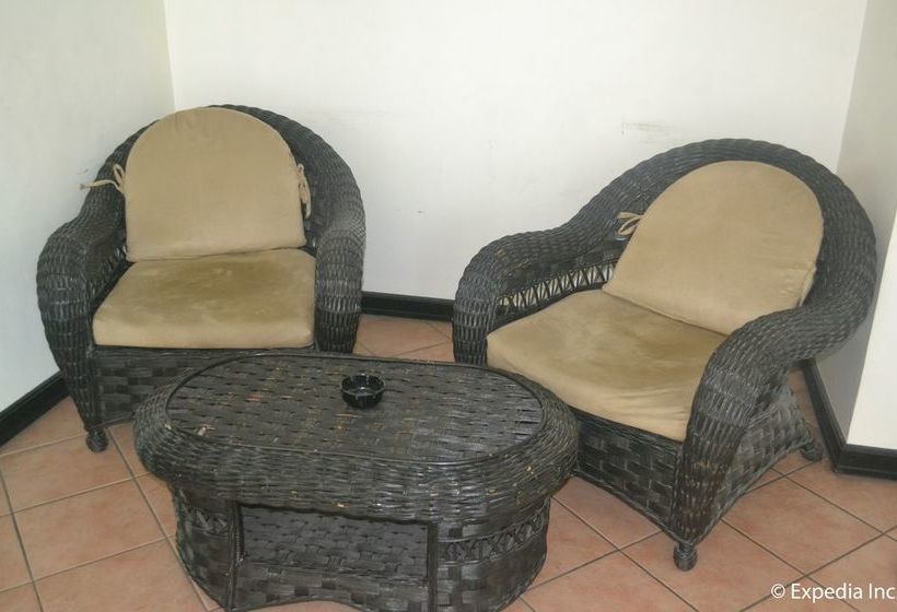 فندق Apartelle Royal