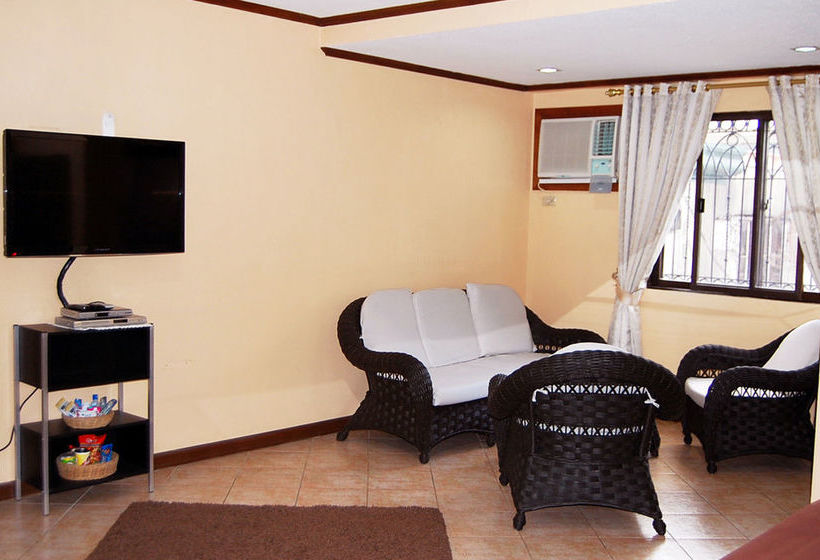 בית מלון כפרי Apartelle Royal