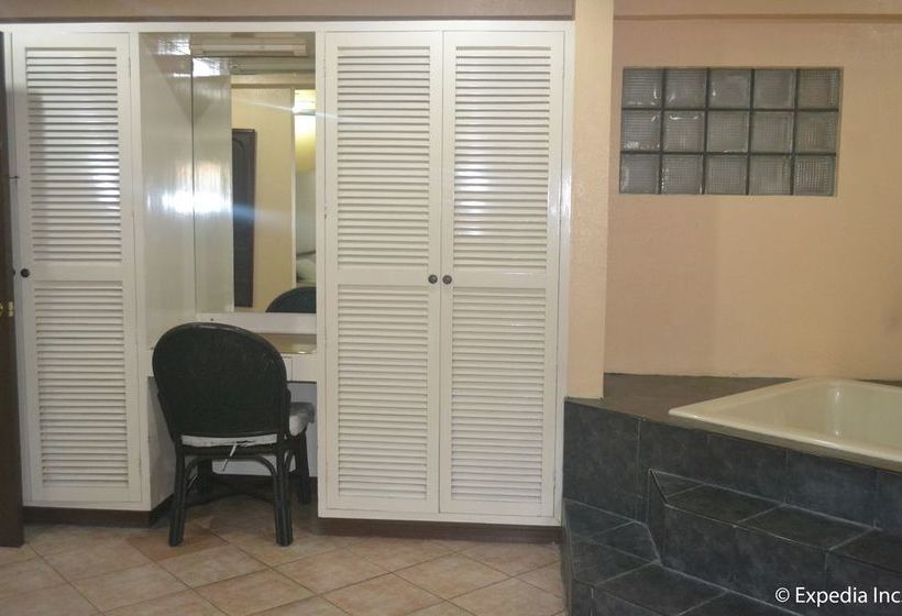 فندق Apartelle Royal