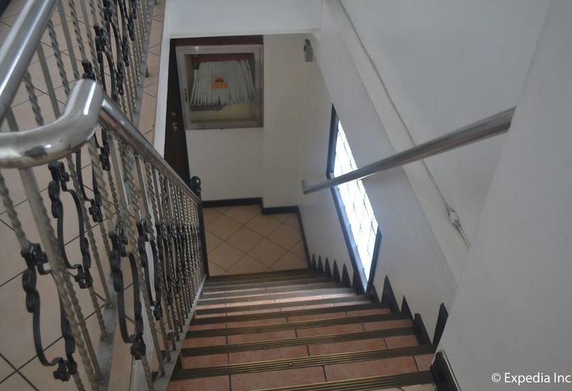 בית מלון כפרי Apartelle Royal